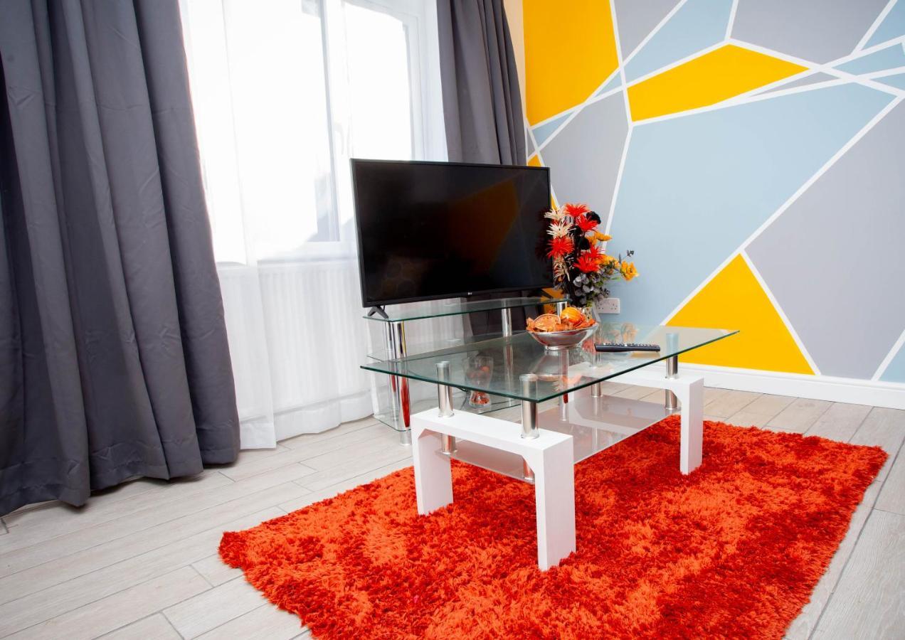 Oasis Place Northampton Luaran gambar
