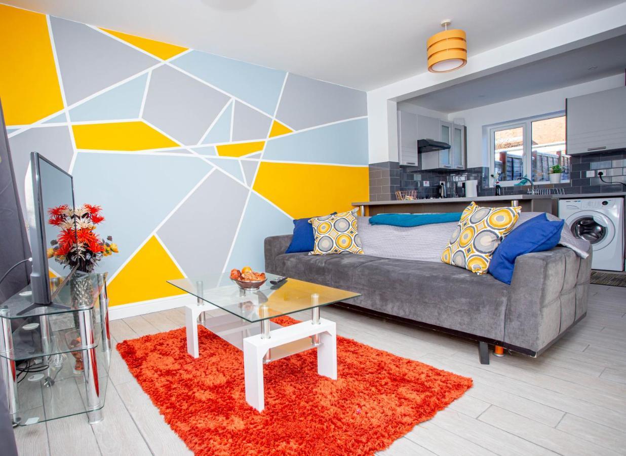 Oasis Place Northampton Luaran gambar